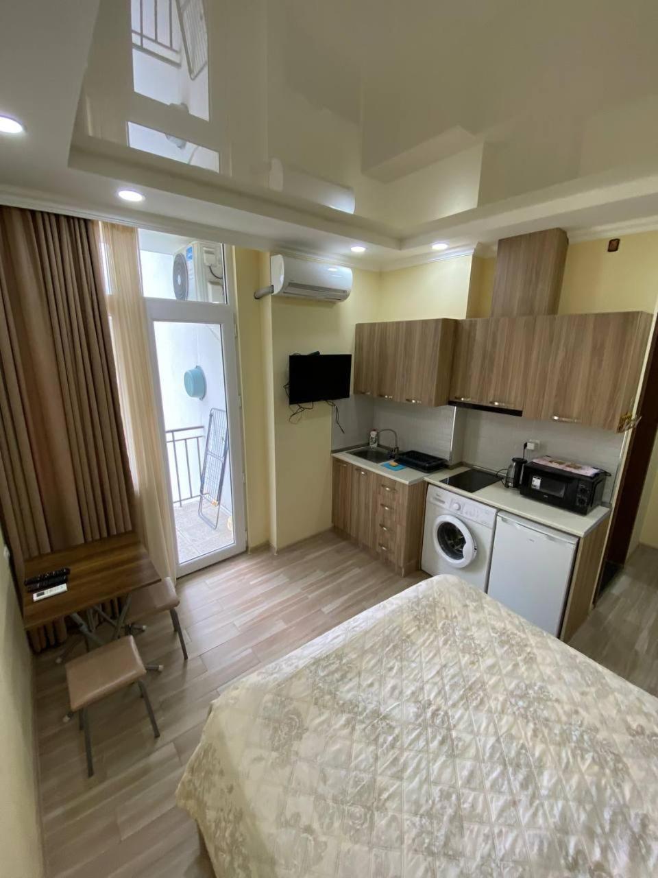 Студия Радуга У Моря Колхида Batumi Exterior photo